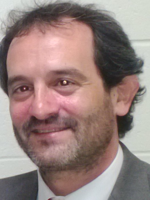 Roberto Robles-Valencia