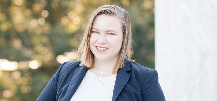 MCOB Student Spotlight: Jolie Thompson data-lightbox='featured'