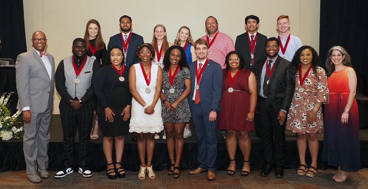 The University of South Alabama’s Division of Student Affairs recently honored 17 graduating seniors with its inaugural Jaguar Senior Medallion Society Award for outstanding academic and leadership achievements and community engagement.
data-lightbox='featured'