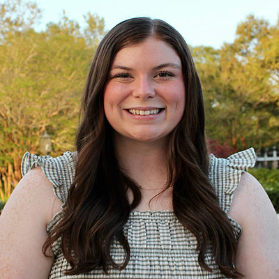 Mackenleigh Booth Headshot
